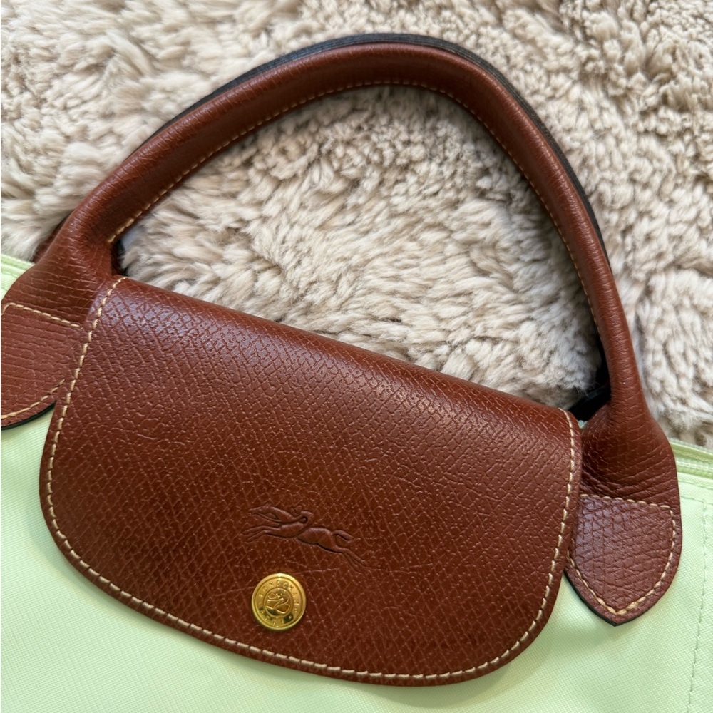 Longchamp Le Pilage Large weekender Lime Green Tote Bag - Picture 13 of 14